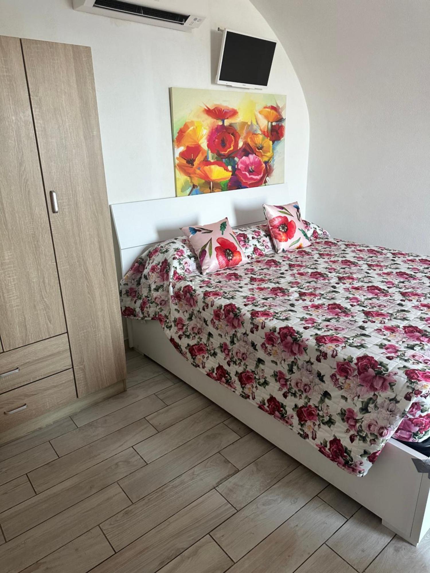 ונטימיגליה Agriturismo Un Mare Di Fiori מראה חיצוני תמונה