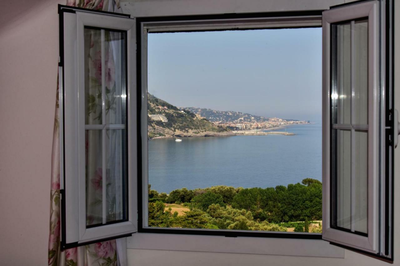 ונטימיגליה Agriturismo Un Mare Di Fiori מראה חיצוני תמונה